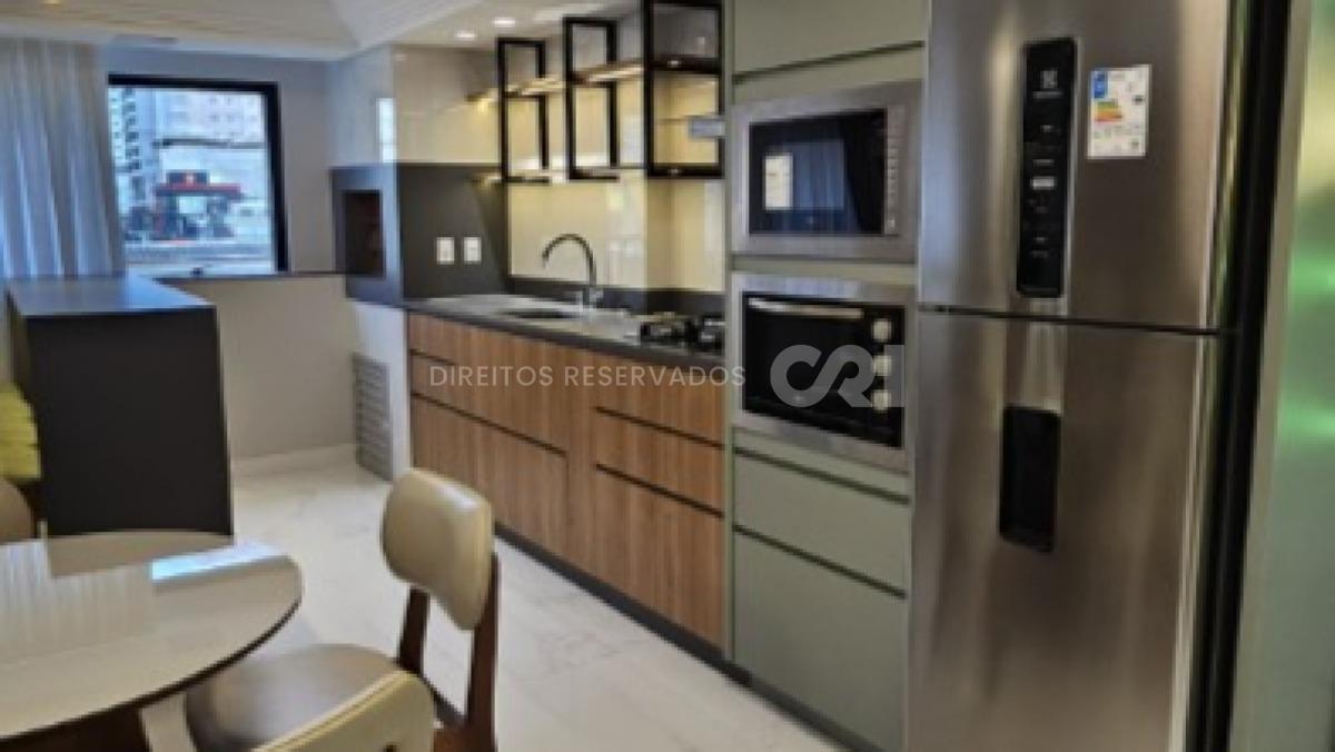 Apartamento com 2 suítes no Edifício Cartago em Meia Praia Itapema