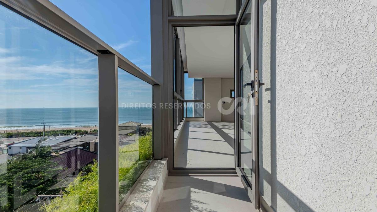 Cobertura duplex com 3 suítes no Edifício In Exclusive Home na Praia Brava em Itajaí