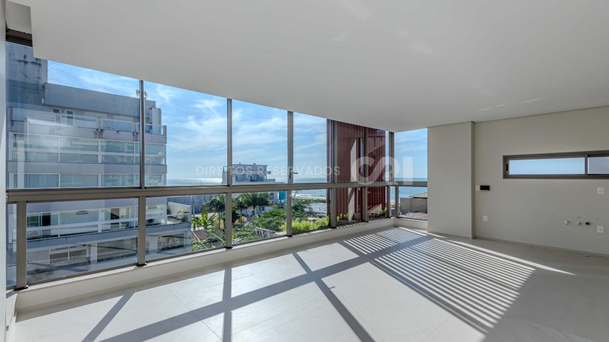 Cobertura duplex com 3 suítes no Edifício In Exclusive Home na Praia Brava em Itajaí