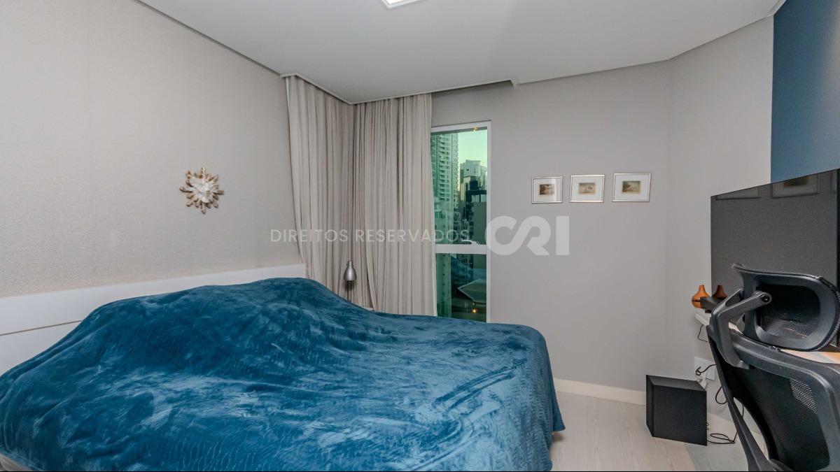 Apartamento com 3 suítes no Edifício Cartagena no Centro em Balneário Camboriú