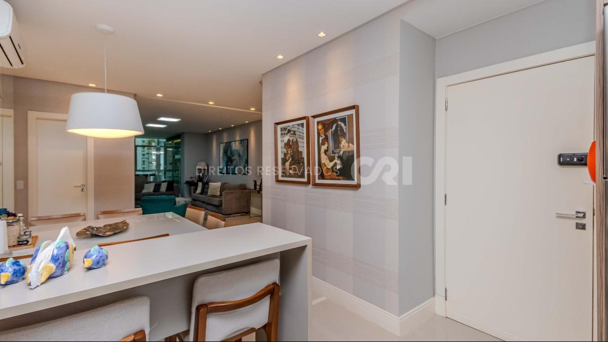 Apartamento com 3 suítes no Edifício Cartagena no Centro em Balneário Camboriú