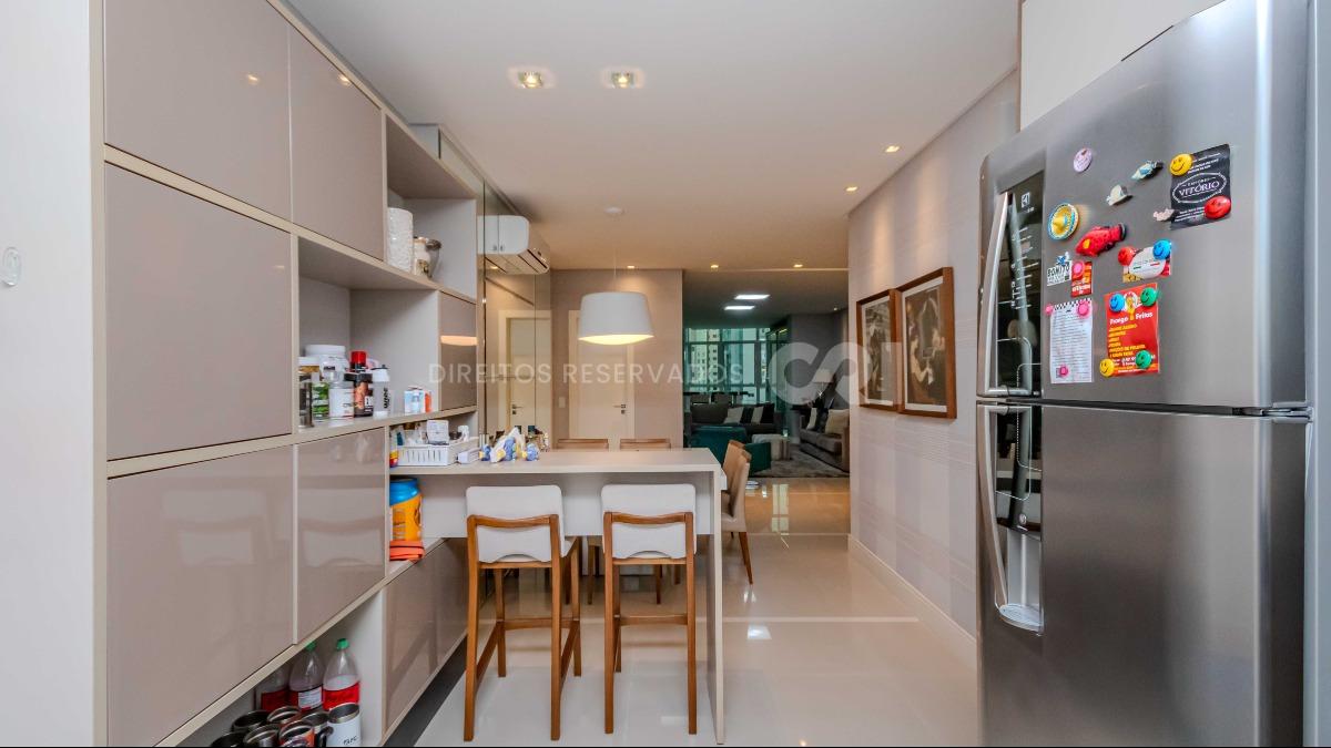 Apartamento com 3 suítes no Edifício Cartagena no Centro em Balneário Camboriú