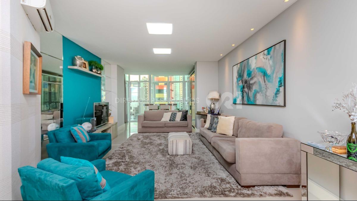 Apartamento com 3 suítes no Edifício Cartagena no Centro em Balneário Camboriú