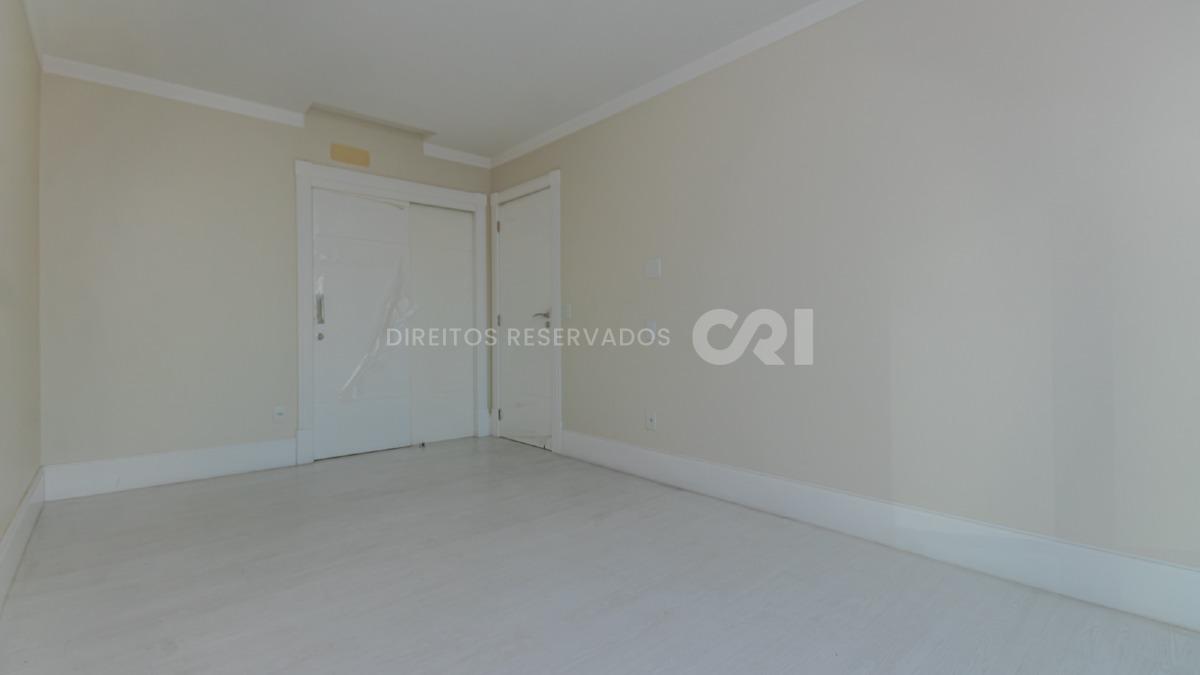 Apartamento no Edifício Le Majestic com 3 suítes no Centro em Balneário Camboriú