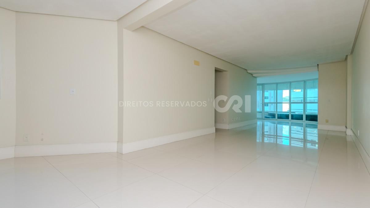 Apartamento com 3 suítes no Edifício Le Majestic no Centro, Balneário Camboriú