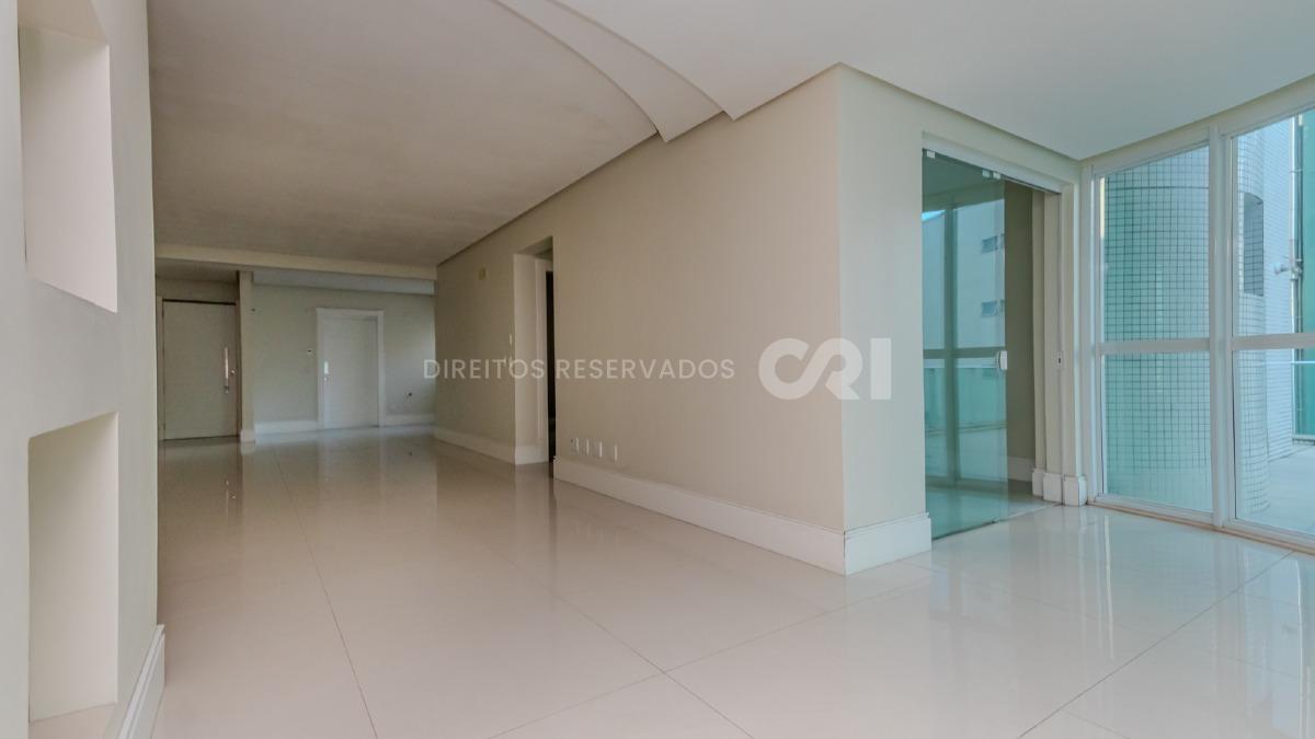 Apartamento com 3 suítes no Edifício Le Majestic no Centro, Balneário Camboriú