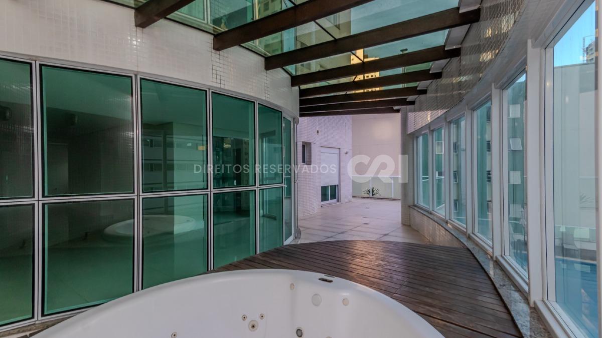 Apartamento com 3 suítes no Edifício Le Majestic no Centro, Balneário Camboriú
