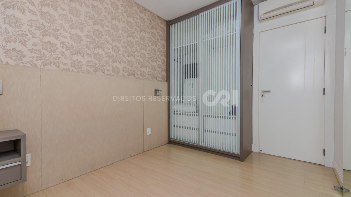 Apartamento mobiliado com 4 quartos no Edifício Imperial Tower no Centro de Balneário Camboriú