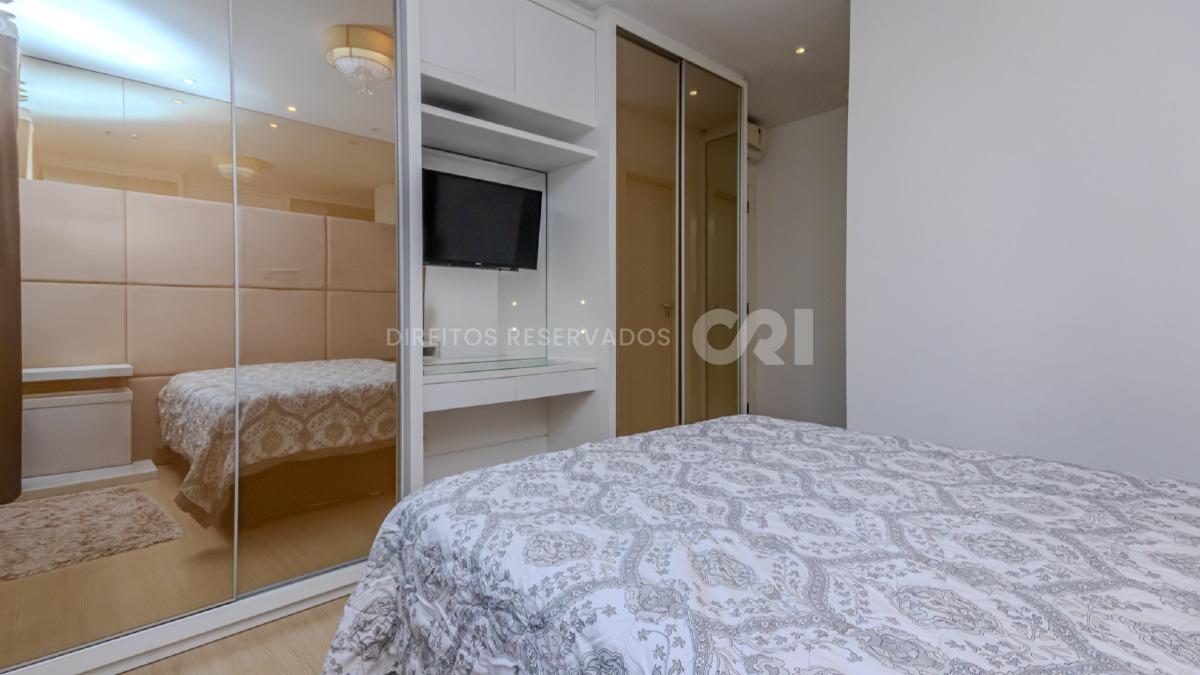 Apartamento mobiliado com 4 quartos no Edifício Imperial Tower no Centro de Balneário Camboriú