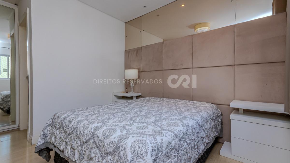 Apartamento mobiliado com 4 quartos no Edifício Imperial Tower no Centro de Balneário Camboriú
