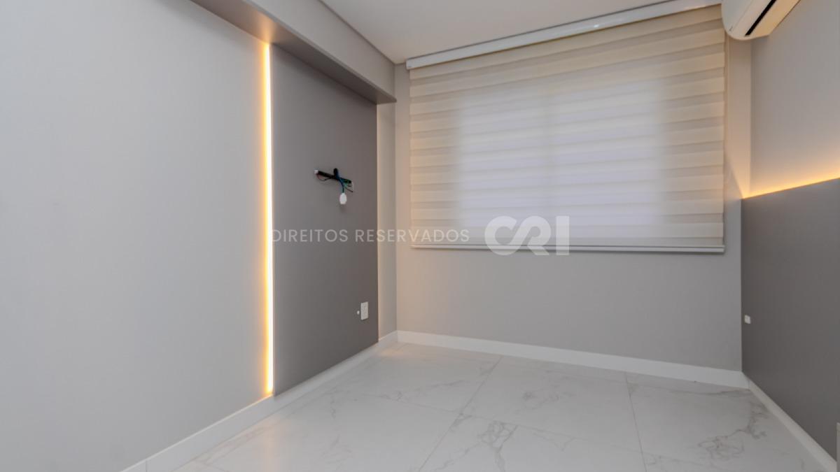 Apartamento com 3 dormitórios no Edifício Ana Capri no Centro em Balneário Camboriú
