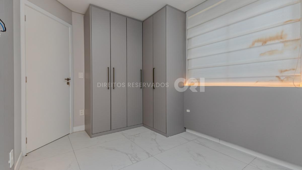 Apartamento com 3 dormitórios no Edifício Ana Capri no Centro em Balneário Camboriú