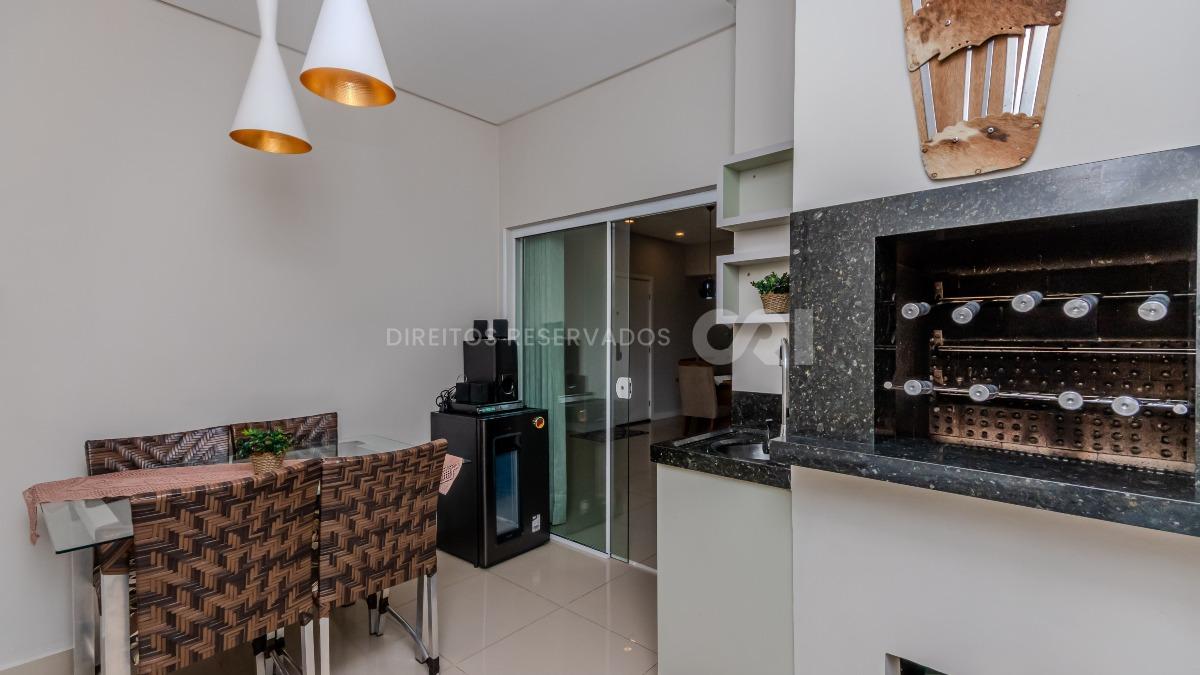 Apartamento com 3 suítes no Cartagena Residence em Meia Praia, Itapema