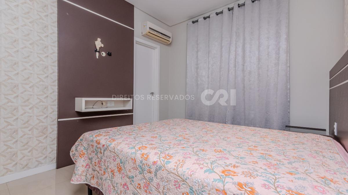 Apartamento com 3 suítes no Cartagena Residence em Meia Praia, Itapema