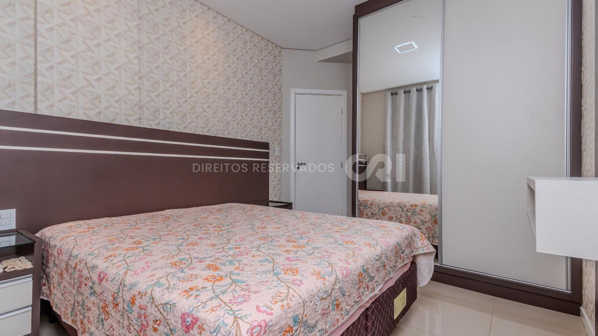 Apartamento com 3 suítes no Cartagena Residence em Meia Praia, Itapema