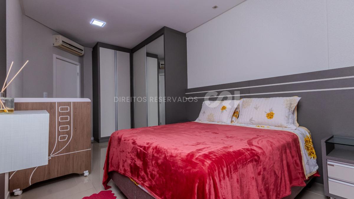 Apartamento com 3 suítes no Cartagena Residence em Meia Praia, Itapema