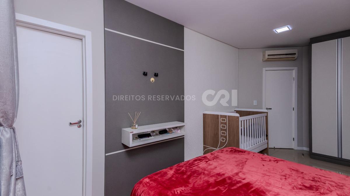 Apartamento com 3 suítes no Cartagena Residence em Meia Praia, Itapema