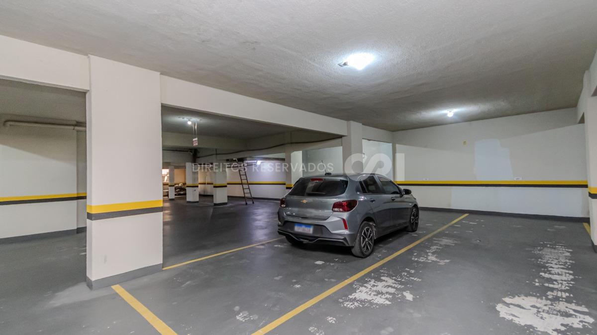 Apartamento com 3 suítes no Cartagena Residence em Meia Praia, Itapema