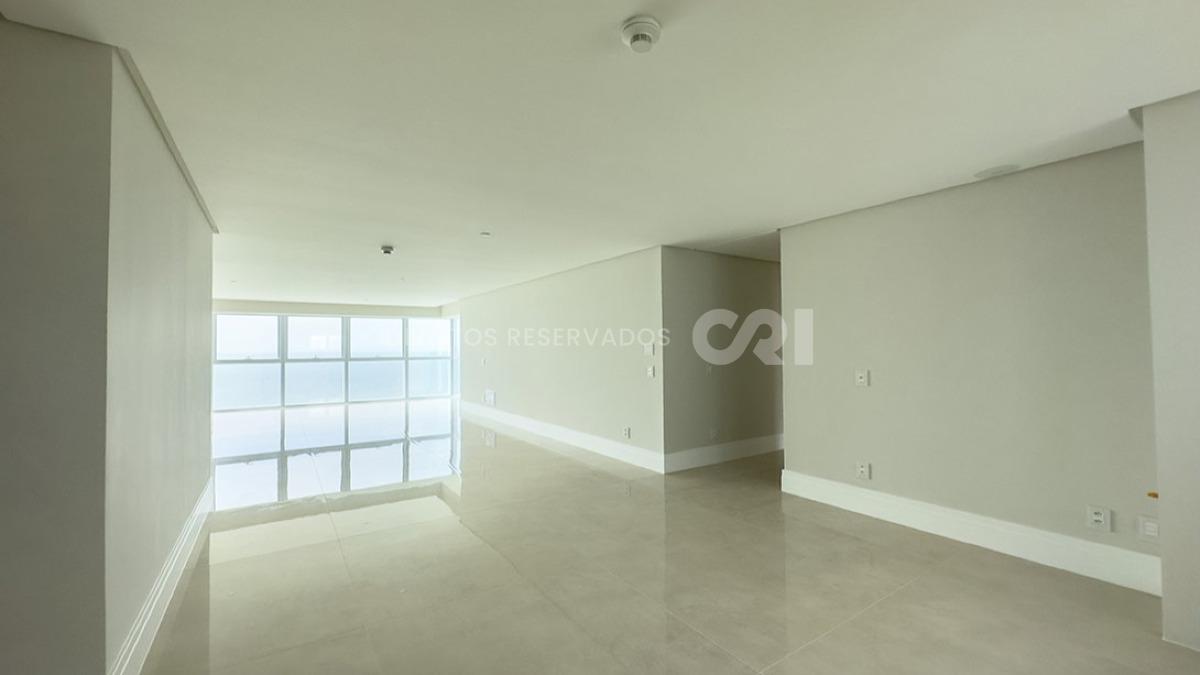 Apartamento com 4 suítes no edifício One Tower, na Barra Sul de Balneário Camboriú