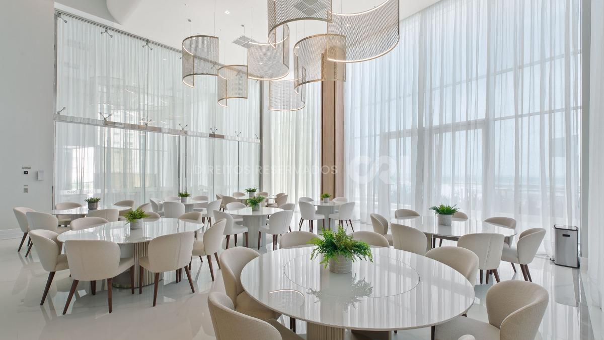 Apartamento com 4 suítes no edifício One Tower, na Barra Sul de Balneário Camboriú