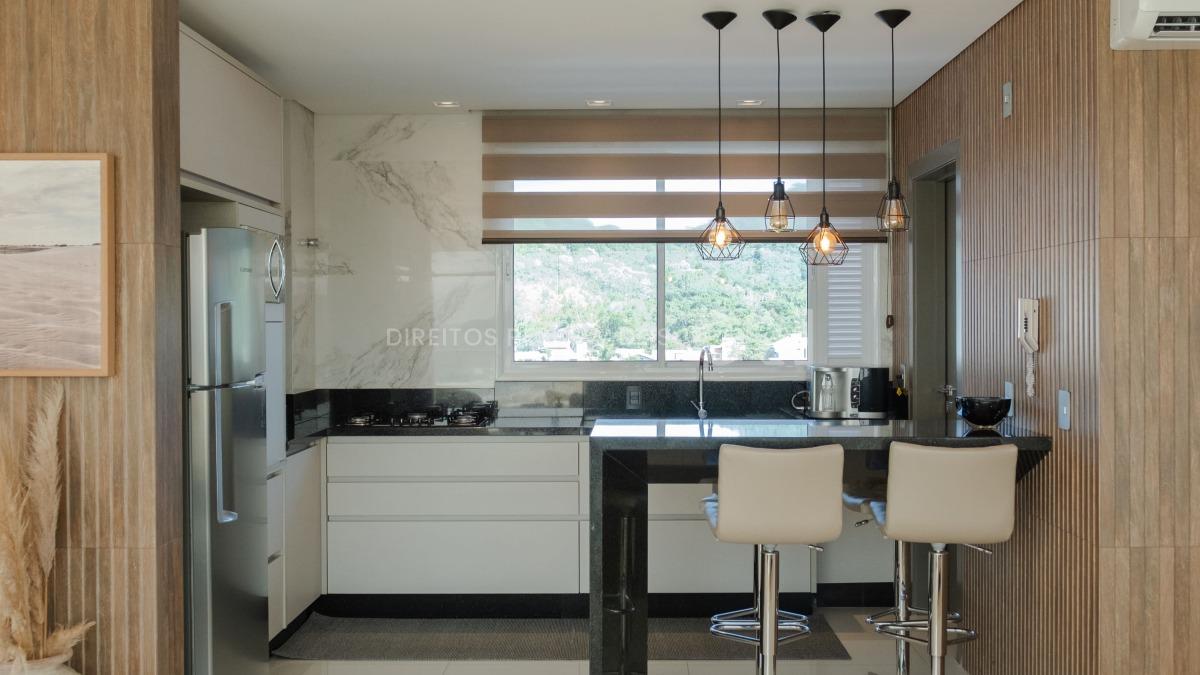 Apartamento mobiliado no Mirage Residence com 4 suítes na Praia Brava em Itajaí