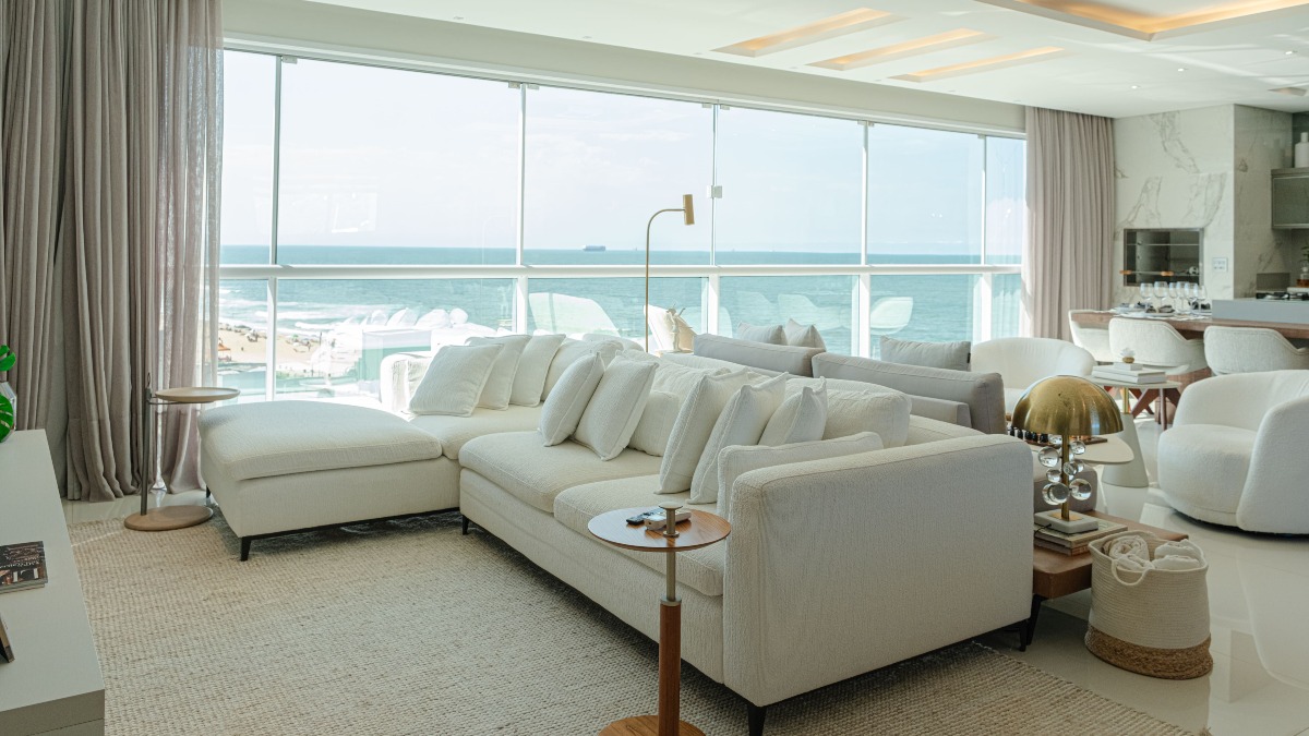 Apartamento mobiliado no Mirage Residence com 4 suítes na Praia Brava em Itajaí
