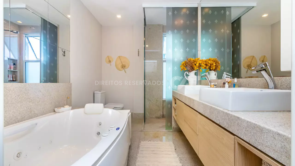 Apartamento 207m² com 4 suítes no Brava Home Resort na Praia Brava em Itajaí 