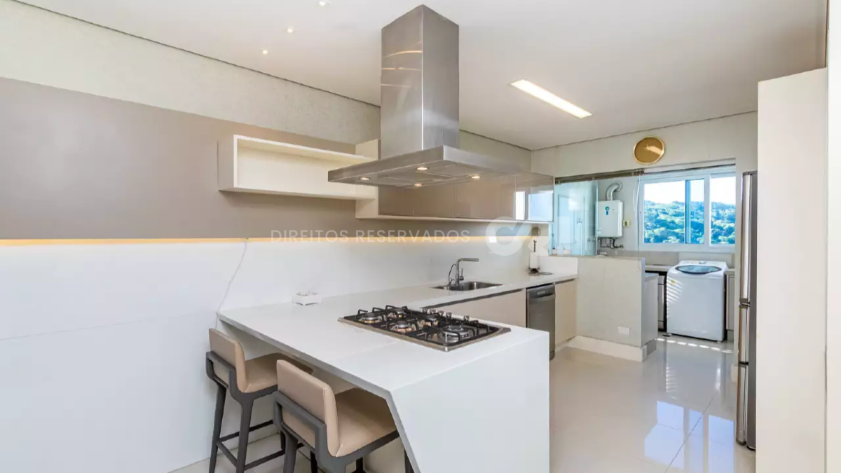 Apartamento 207m² com 4 suítes no Brava Home Resort na Praia Brava em Itajaí 