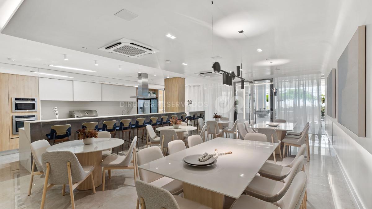 Apartamento com 4 Suítes no One Tower na Barra Sul, Balneário Camboriú