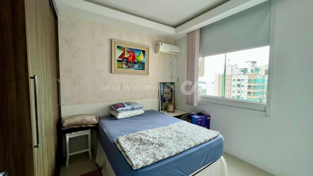 Apartamento com 3 suítes no Residencial Villa do Mar na Meia Praia em Itapema