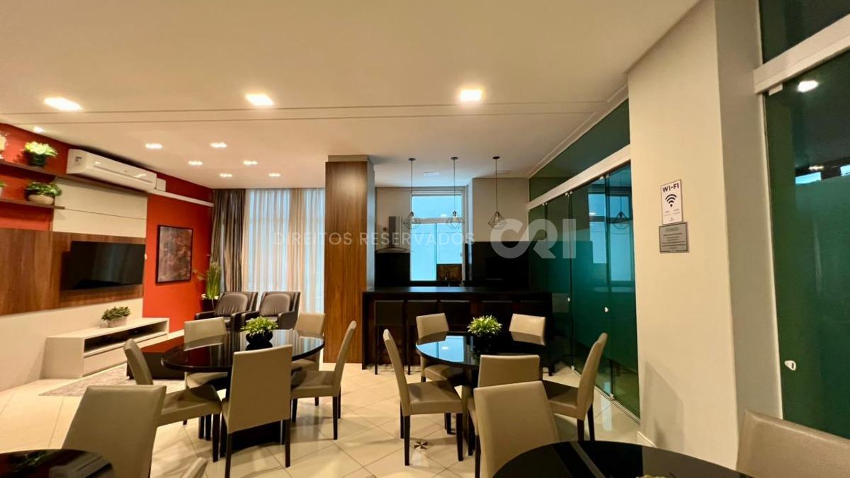 Apartamento com 3 suítes no Residencial Villa do Mar na Meia Praia em Itapema
