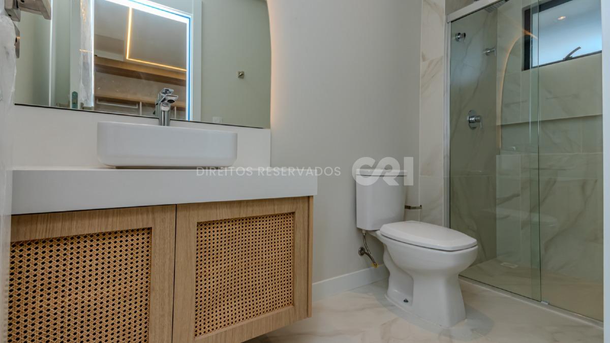 Apartamento com 2 suítes no Sky Brava na Praia Brava em Itajaí