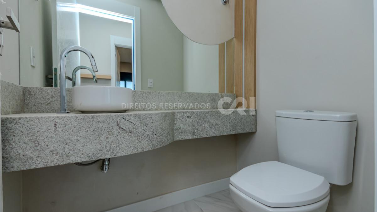 Apartamento com 2 suítes no Sky Brava na Praia Brava em Itajaí
