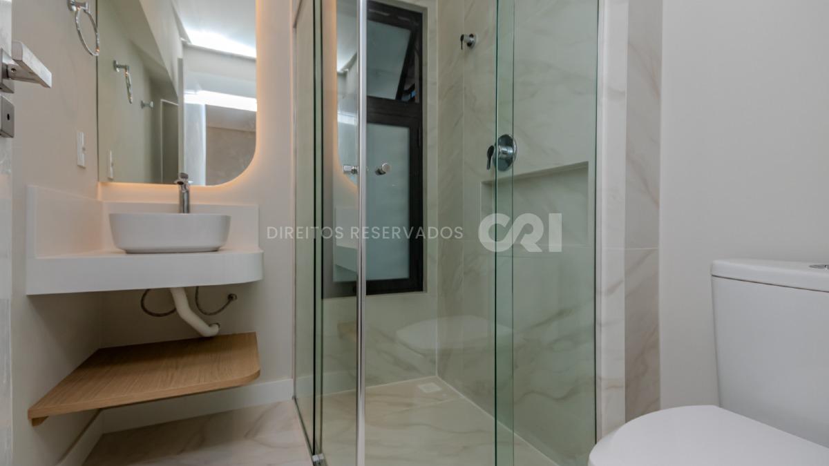 Apartamento com 2 suítes no Sky Brava na Praia Brava em Itajaí