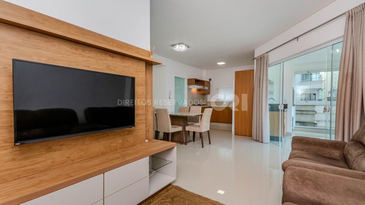 Apartamento com 3 quartos  no Edifício SC Marine na Meia Praia em Itapema