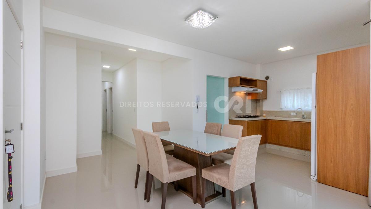 Apartamento com 3 quartos  no Edifício SC Marine na Meia Praia em Itapema