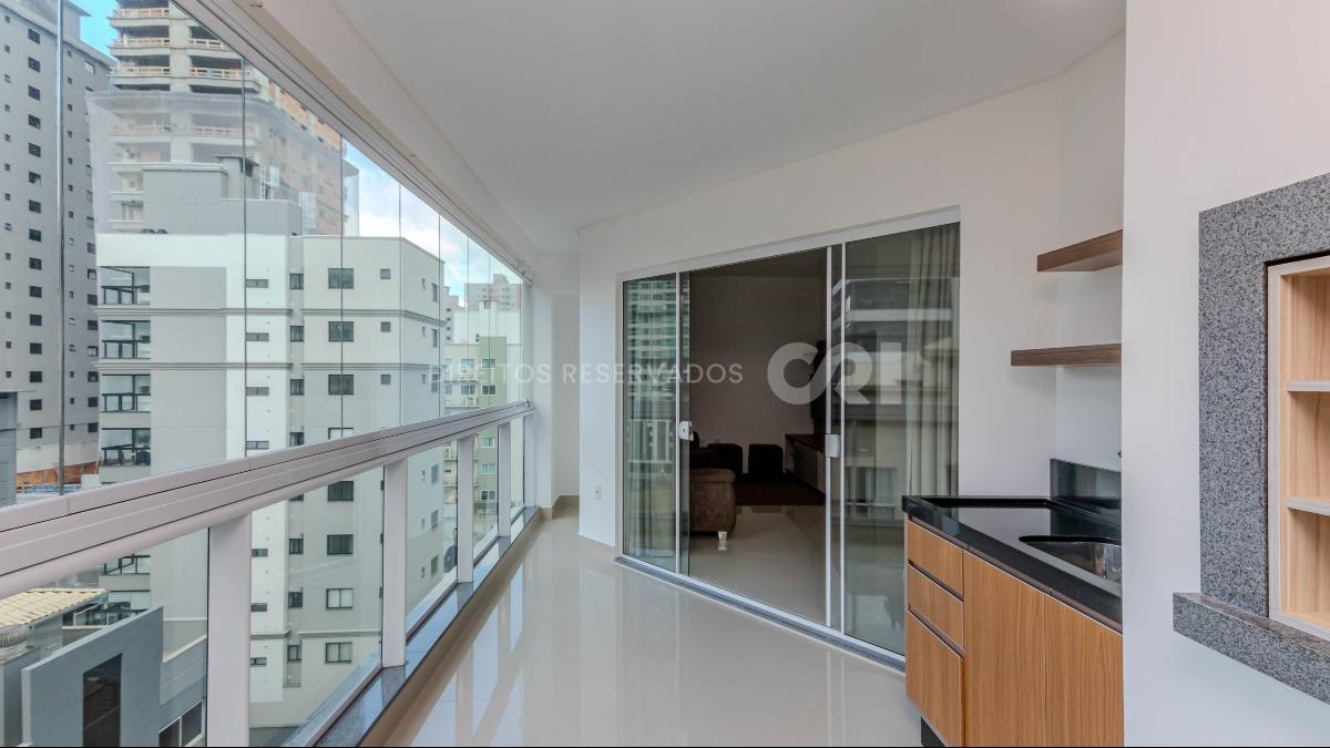 Apartamento com 3 quartos  no Edifício SC Marine na Meia Praia em Itapema
