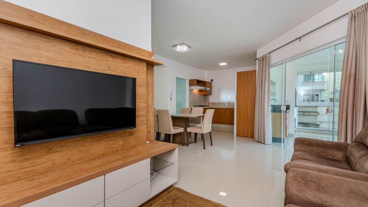 Apartamento com 3 quartos no Edifício SC Marine na Meia Praia em Itapema