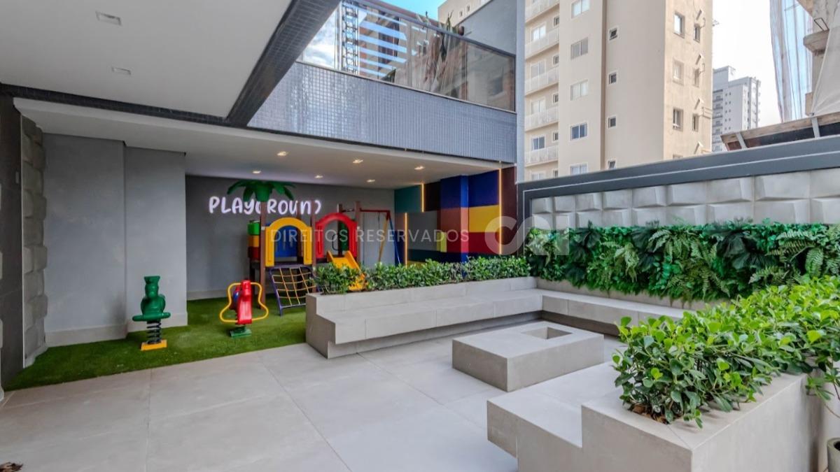 Apartamento com 3 suítes no Edifício Grand Mirage no Centro em Itapema