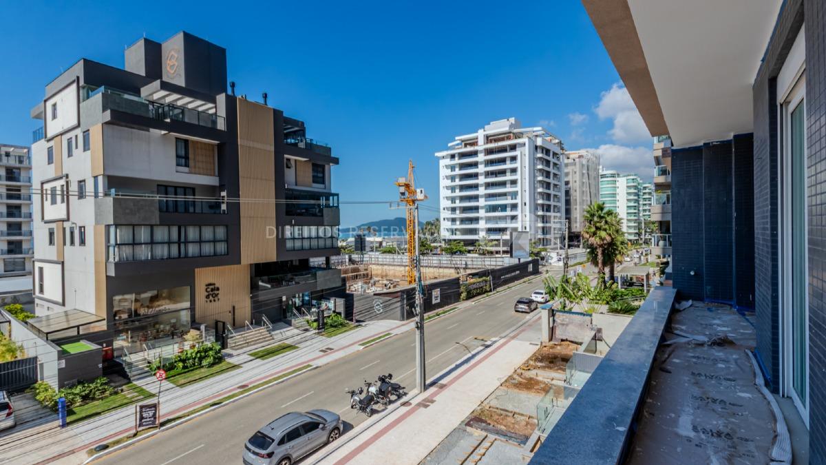 Apartamento com 3 Suítes no Jardins da Brava na Praia Brava em Itajaí