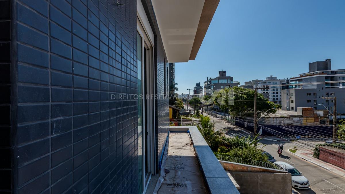 Apartamento com 3 Suítes no Jardins da Brava na Praia Brava em Itajaí