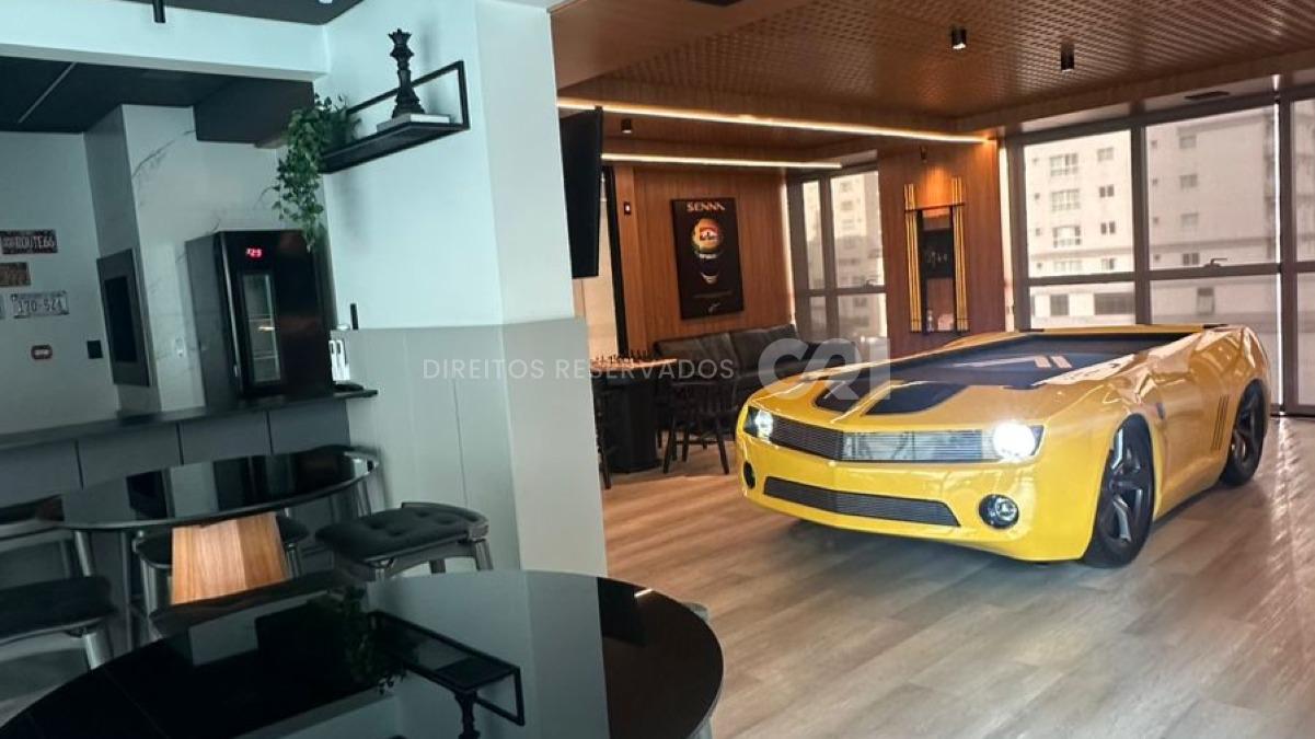 Apartamento com 3 suítes no Edifício Le Voyage na Meia Praia em Itapema