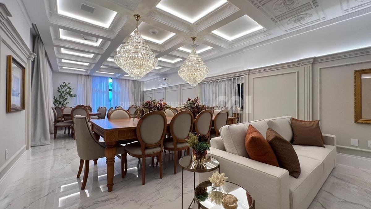 Apartamento com 4 suítes no Edifício St. Clair no Centro em Itapema