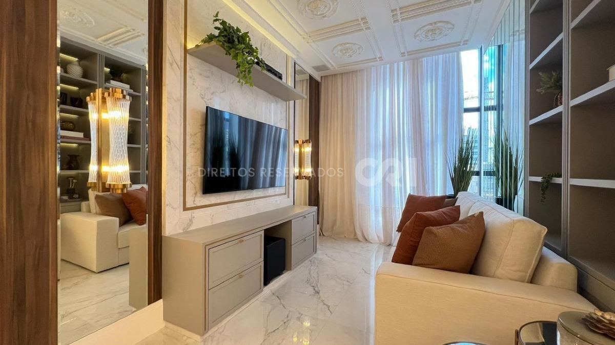 Apartamento exclusivo com 4 suítes no Edifício St. Clair no Centro de Itapema