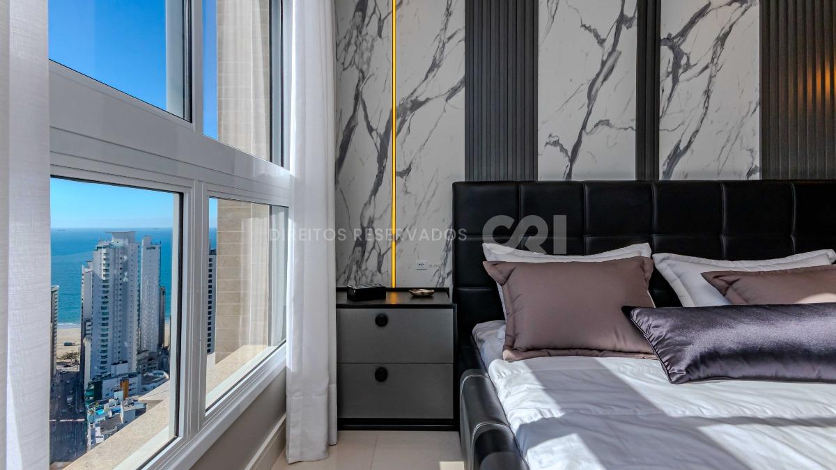 Cobertura duplex com 3 suítes no Hamptons Village no Centro de Balneário Camboriú