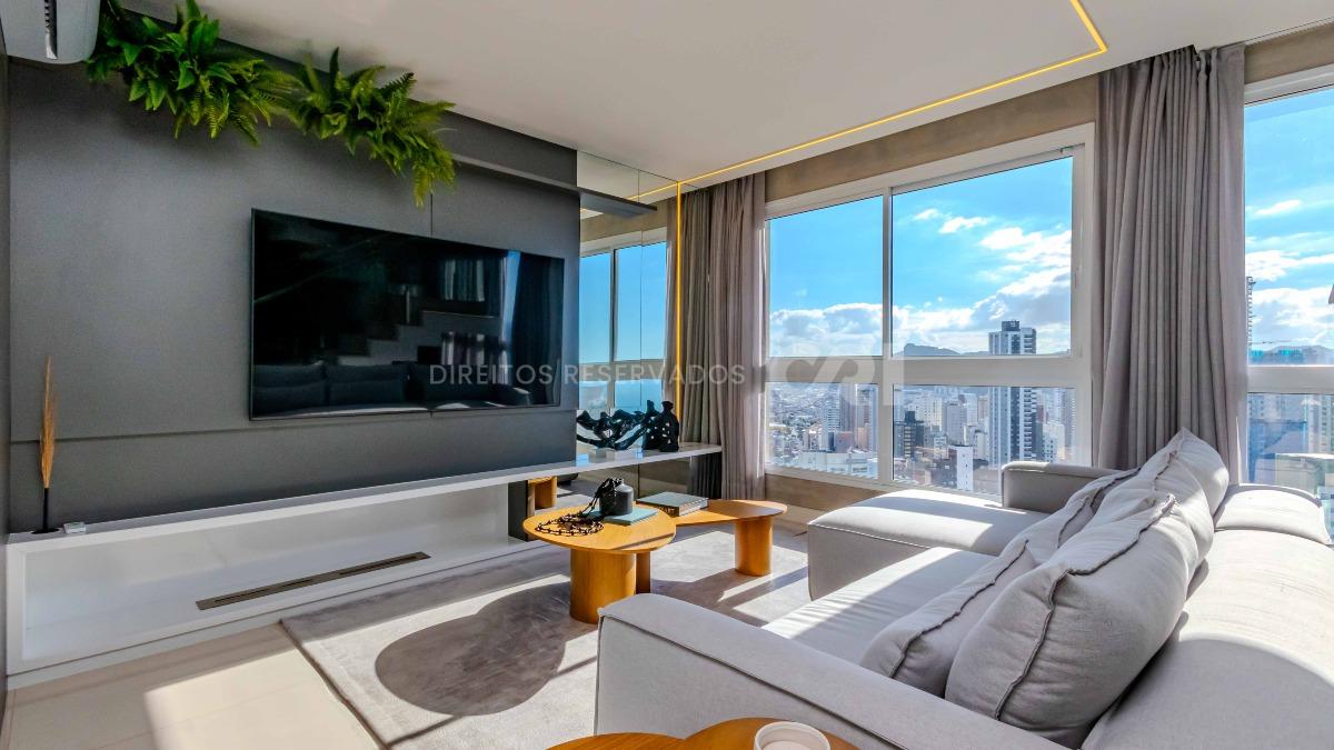 Cobertura duplex com 3 suítes no Hamptons Village no Centro de Balneário Camboriú