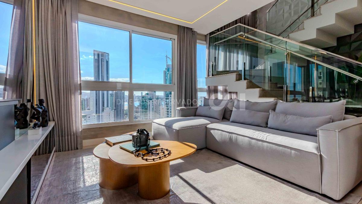 Cobertura duplex com 3 suítes no Hamptons Village no Centro de Balneário Camboriú
