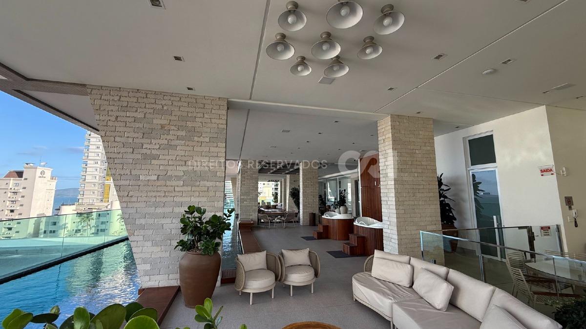 Apartamento com 3 suítes no Garden Square Residence na Meia Praia, Itapema