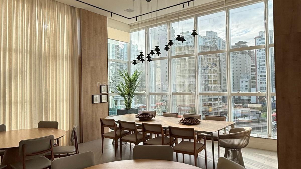 Apartamento com 3 suítes no Garden Square Residence na Meia Praia, Itapema
