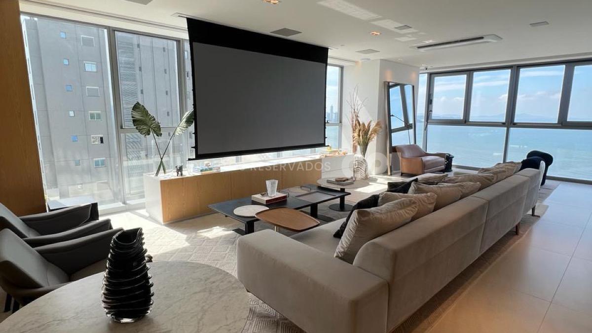 Apartamento com 3 suítes no Edifício Copenhagen na Barra Sul em Balneário Camboriú